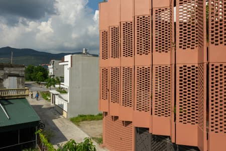 CUBE (Creative Usage of Bricks & Earth)